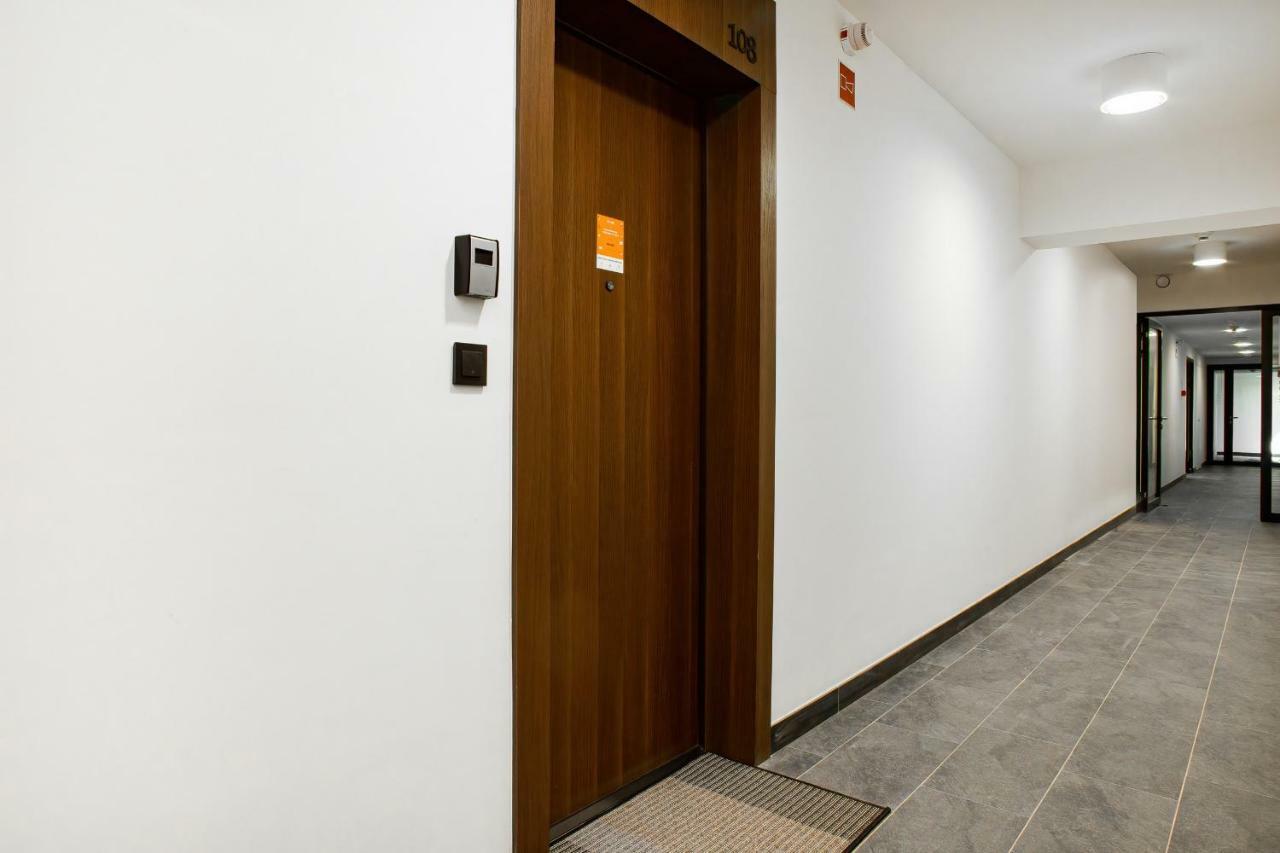 Apartment Walonska With Free Parking Wroclaw By Noclegi Renters 外观 照片